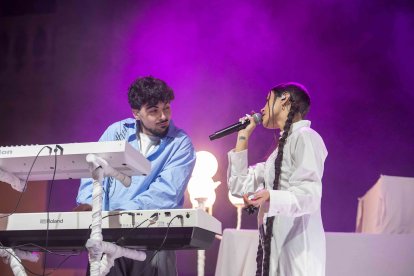 Las mejores imágenes del concierto de Vera GRV en la Plaza Vieja.