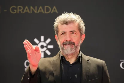 Alberto Rodríguez ganó el premio a Mejor Dirección por 'Los Tigres' en los Premios Carmen 2026.