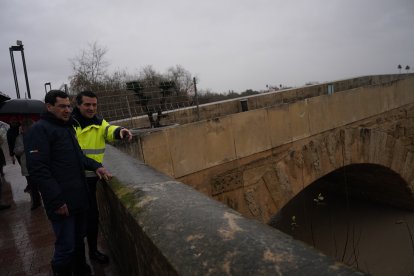 Juanma Moreno visita Córdoba para evaluar los daños por el temporal.