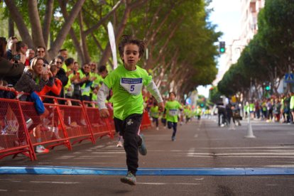Las mejores imágenes de la II Carrera ‘Almería, en Marcha Contra el Cáncer’.