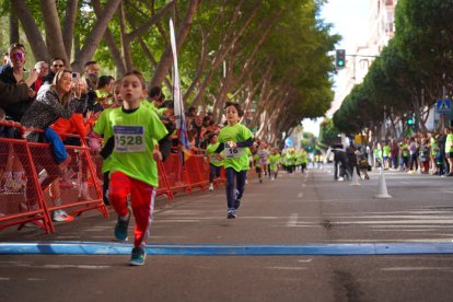 Las mejores imágenes de la II Carrera ‘Almería, en Marcha Contra el Cáncer’.
