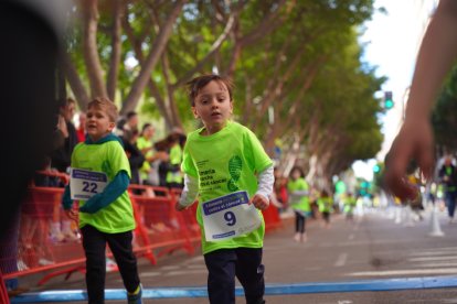 Las mejores imágenes de la II Carrera ‘Almería, en Marcha Contra el Cáncer’.