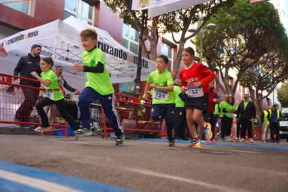 Las mejores imágenes de la II Carrera ‘Almería, en Marcha Contra el Cáncer’.