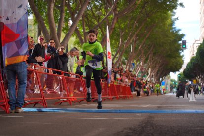 Las mejores imágenes de la II Carrera ‘Almería, en Marcha Contra el Cáncer’.