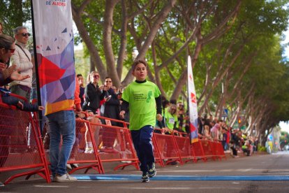 Las mejores imágenes de la II Carrera ‘Almería, en Marcha Contra el Cáncer’.