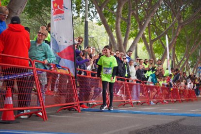 Las mejores imágenes de la II Carrera ‘Almería, en Marcha Contra el Cáncer’.