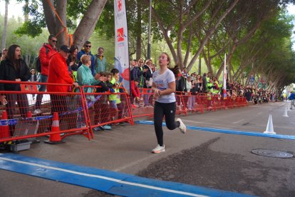 Las mejores imágenes de la II Carrera ‘Almería, en Marcha Contra el Cáncer’.