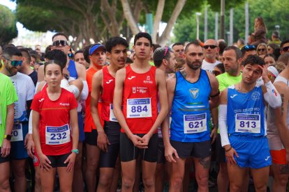 Las mejores imágenes de la II Carrera ‘Almería, en Marcha Contra el Cáncer’.