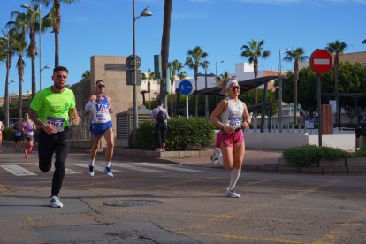 Las mejores imágenes de la II Carrera ‘Almería, en Marcha Contra el Cáncer’.