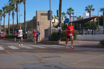 Las mejores imágenes de la II Carrera ‘Almería, en Marcha Contra el Cáncer’.
