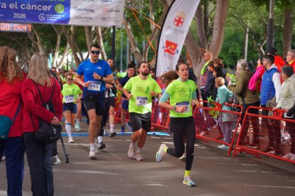 Las mejores imágenes de la II Carrera ‘Almería, en Marcha Contra el Cáncer’.