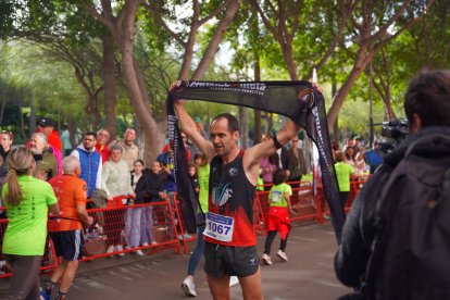 Las mejores imágenes de la II Carrera ‘Almería, en Marcha Contra el Cáncer’.