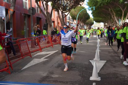 Las mejores imágenes de la II Carrera ‘Almería, en Marcha Contra el Cáncer’.