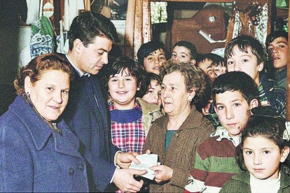 Una vecina de la calle Borja se llevó  1.750 pesetas en 1966 en el concurso de la marca Kanfort.