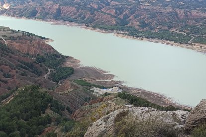 La estación de bombeo Negratín-Almanzora vista desde el Cerro Jabalcón.