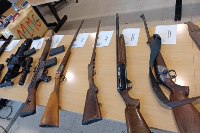 Imágenes de la operación de la Policía Nacional contra una 'macroindustria' de la droga.