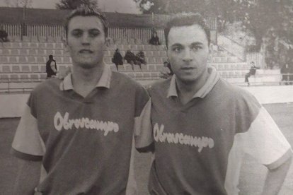 Con su gran amigo Flores, otro jugador almeriense con el que compartió experiencias.