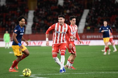 Morcillo sufre como sus compañeros cuando no tiene la pelota.