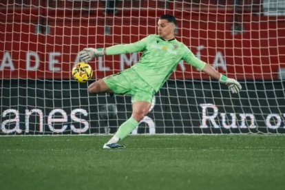 Andrés Fernández, un portero de 39 años y parece que tiene 20.