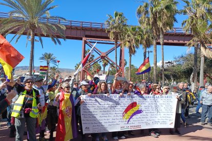 Llegada de la marcha de La Desbandá a Almería capital