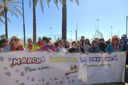 Llegada de la marcha de La Desbandá a Almería capital