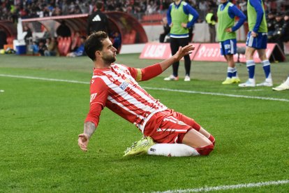 Leo Baptistao celebra su gol al Granada.