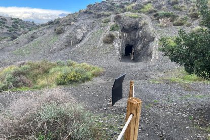 Mejora del sendero de la visita turística a la Necrópolis de Villaricos.