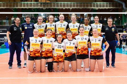 Preparador físico y asistente de entrenador en el VfB Suhl Lotto Thuringen de la Bundesliga femenina.