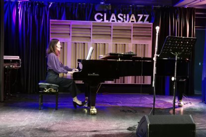 María del Mar Pollatos en una de sus obras.