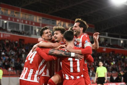 Unión total para sacar adelante el partido.