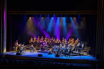 La unión del góspel y la fuerza del jazz llenan de alegría y buenas voces el Maestro Padilla