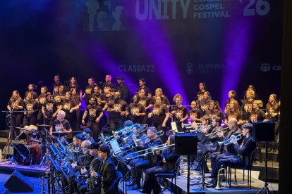 La unión del góspel y la fuerza del jazz llenan de alegría y buenas voces el Maestro Padilla