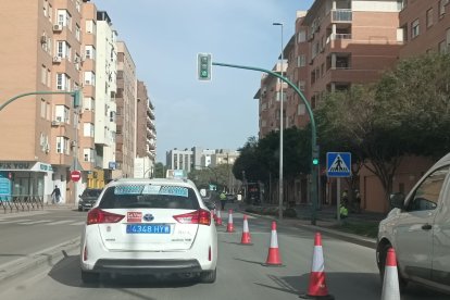 Reducción de carriles en la Avenida de Montserrat