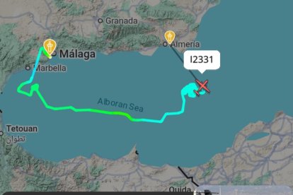 Ruta del avión de la Guardia di Finanza desde Málaga hasta sobrevolar la costa del Cabo de Gata.