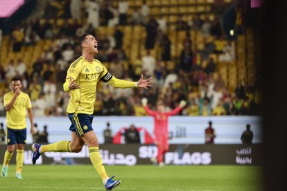 Los goles y los éxitos le tiran a la estrella del balón.