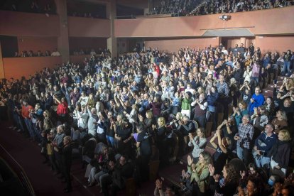El Maestro Padilla, abarrotado para disfrutar con Luz Casal.