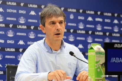 Pacheta viene avisando de los peligros de su Granada y no le hacen caso.