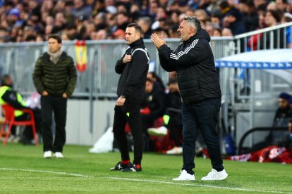 Un entrenador sin tanto nombre y poca experiencia en Segunda lo vencía.