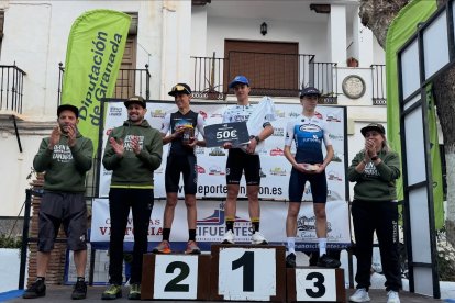El podio de la Open BTT Puerta de la Alpujarra.