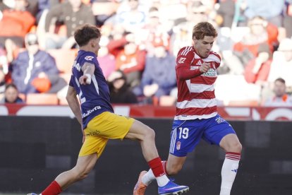 El almeriense Jorge Pascual forma parte de la plantilla del Granada.