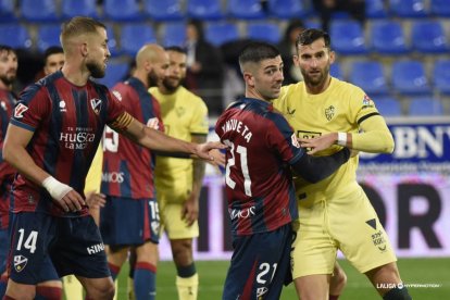 Jorge Pulido jugará por última vez contra el Almería siendo capitán del Huesca.