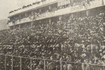 Más de 20.000 personas en un AD Almería 2-1 Real Betis a pocas semanas de subir a Primera en 1979.