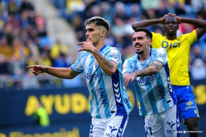 El Málaga fue un terremoto en Cádiz.