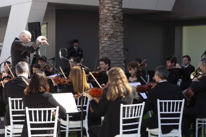 OCAL durante la interpretación de los himnos de Almería, Andalucía y España