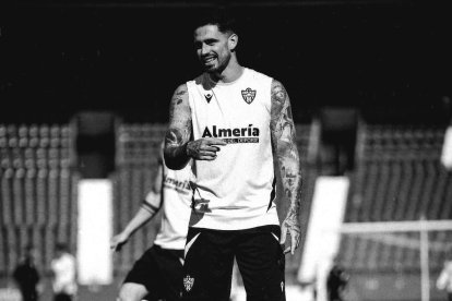 Un '9' de verdad, de los que nunca fallan por su entrega y compromiso.