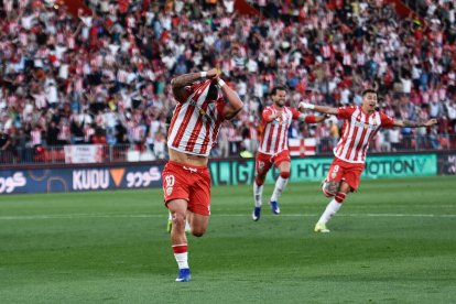 El Mediterráneo festejando como nunca la remontada rojiblanca.