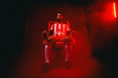 Un rey del fútbol que no dejaba a nadie indiferente en el Almería.