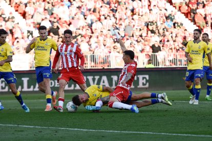 Sergio Arribas sigue estando en la pelea por el gol y no baja la guardia.
