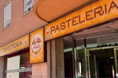 La fachada de la pastelería Aldos Café, ya abierta en la Av. del Mediterráneo.