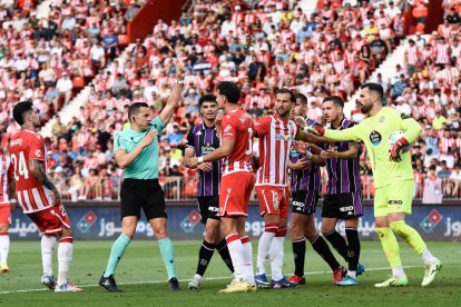 El Valladolid no vino de paseo a Almería y peleó por el empate.